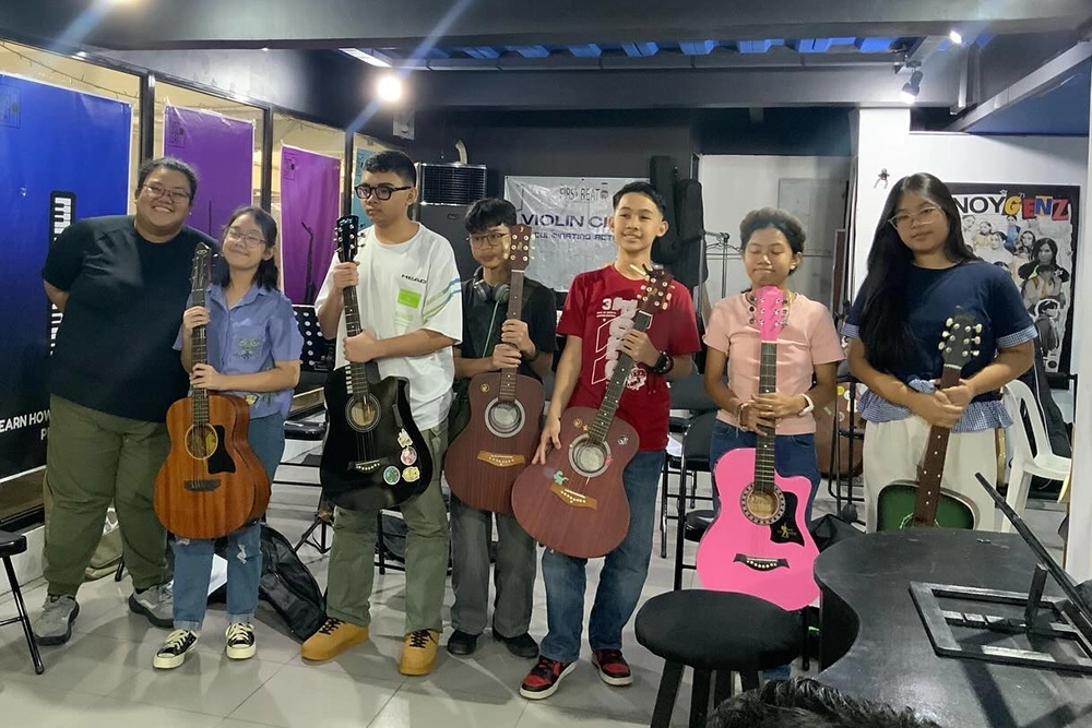 Guitar Group Lesson